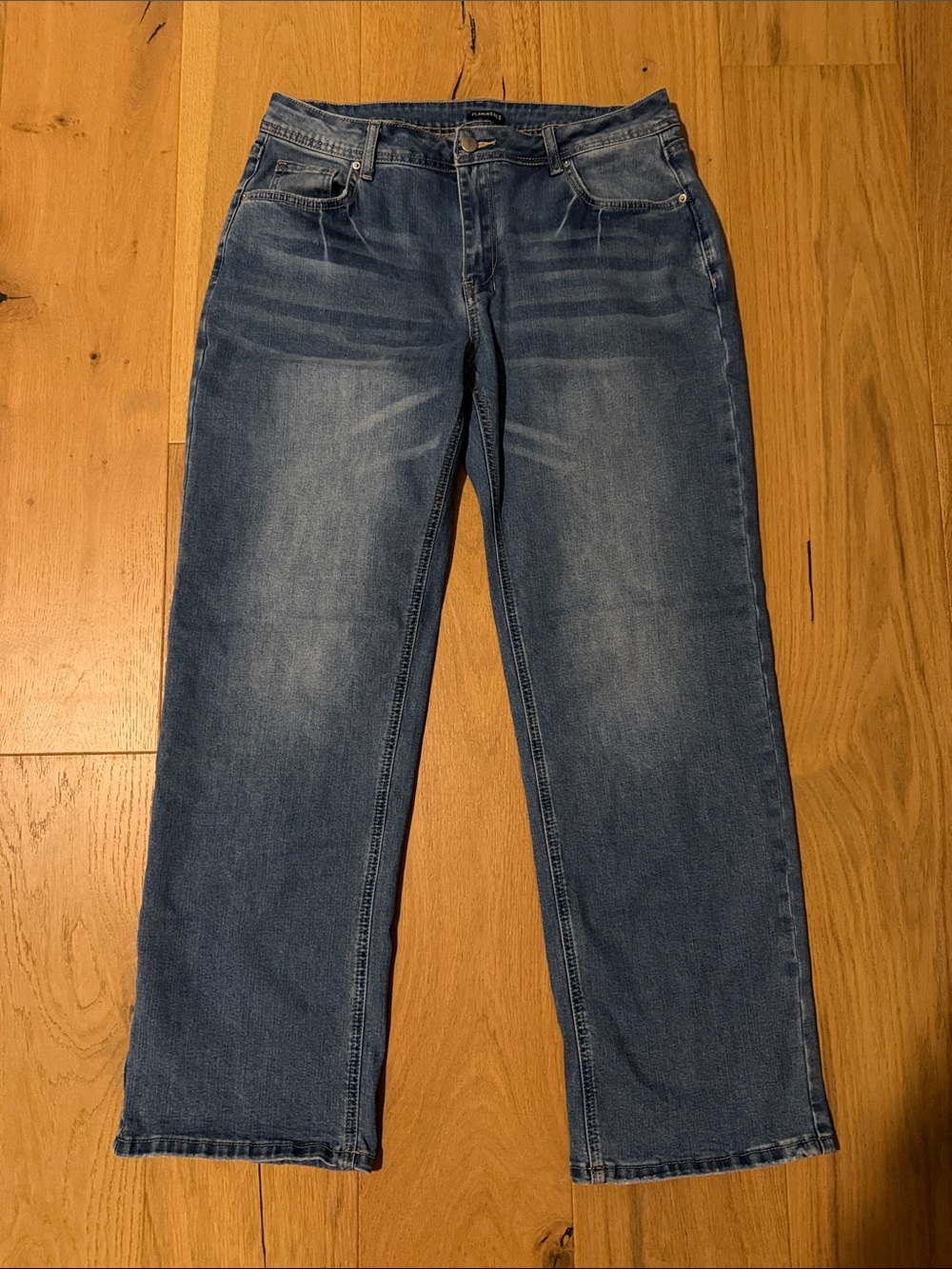 Women's Straight-Leg Jeans in Classic Blue Wash